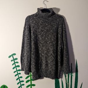 NOMADIC TRADERS Turtleneck Sweater
